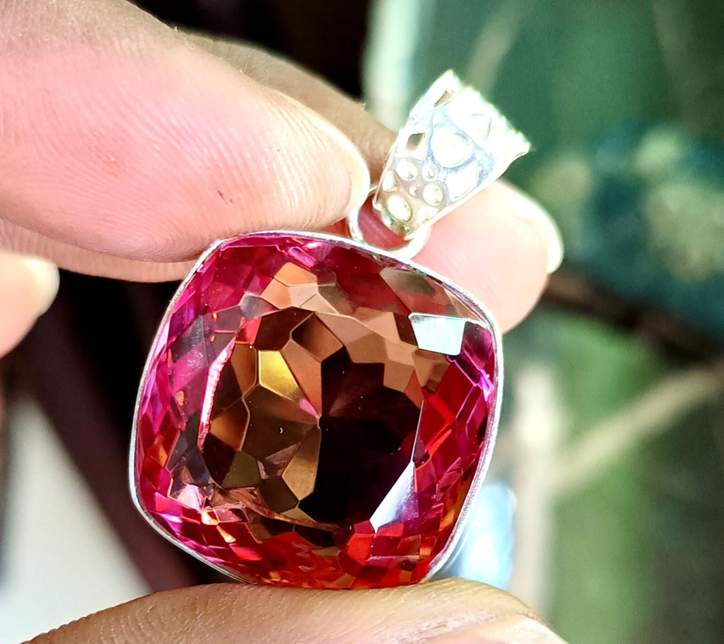 62.30 Ct Natural Zultanite 7 Color Pendant 925 Silver Loose Certified Gemstone