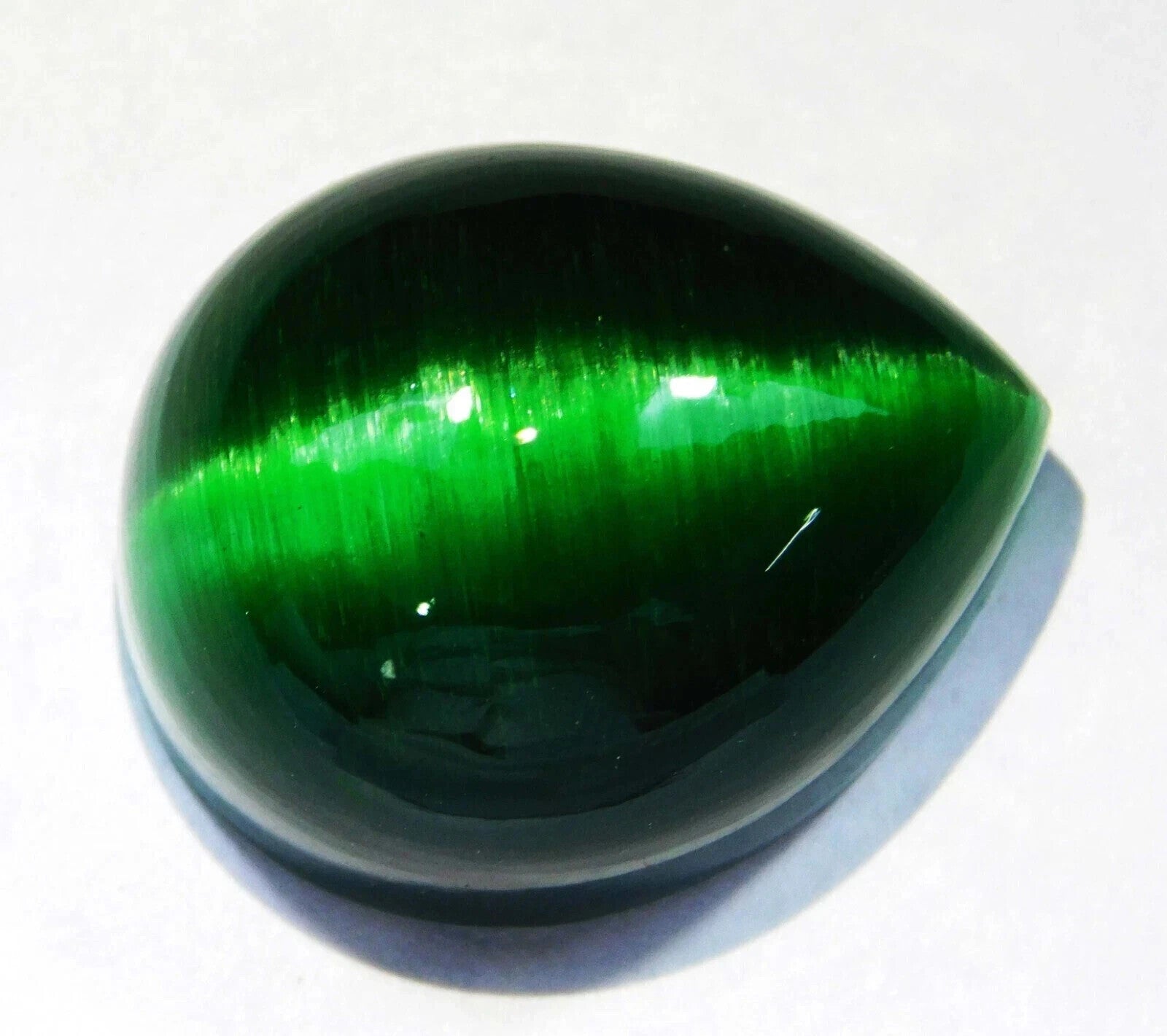 13.25 Ct NATURAL BRAZILIAN Green Cat Eye Loose Cabochon Cut Certified GEMSTONE
