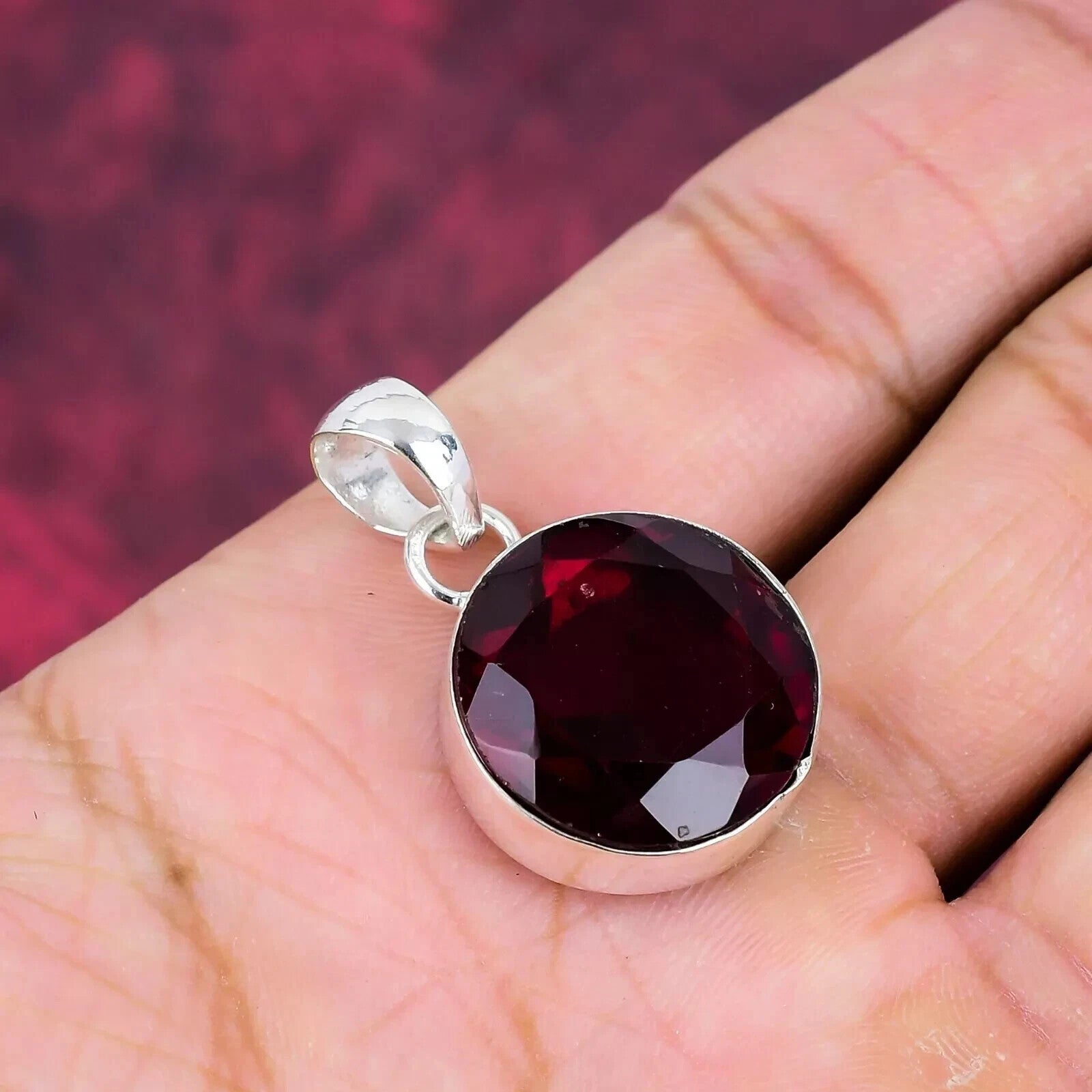35 Ct Beautiful Red Garnet Gemstone Handmade Sterling Silver Pendant Jewelry