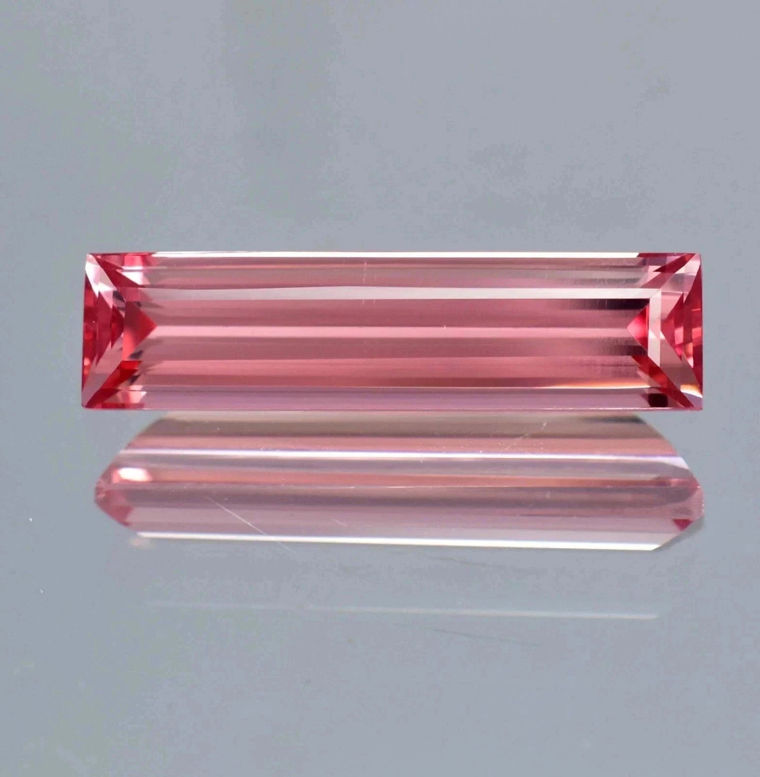 Baguette Cut 21.28 Ct Natural Padparadscha Sapphire Loose Gemstone Certified