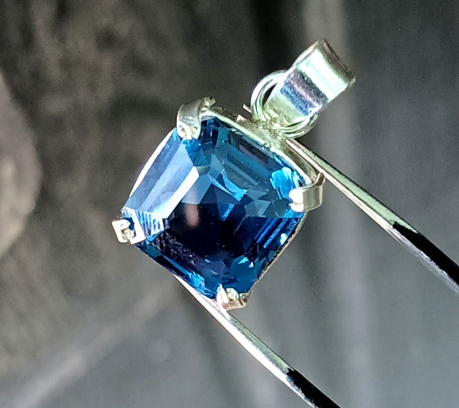 Certified 30 ct Natural Paraiba Tourmaline 925 Silver Pendant Loose Gemstone