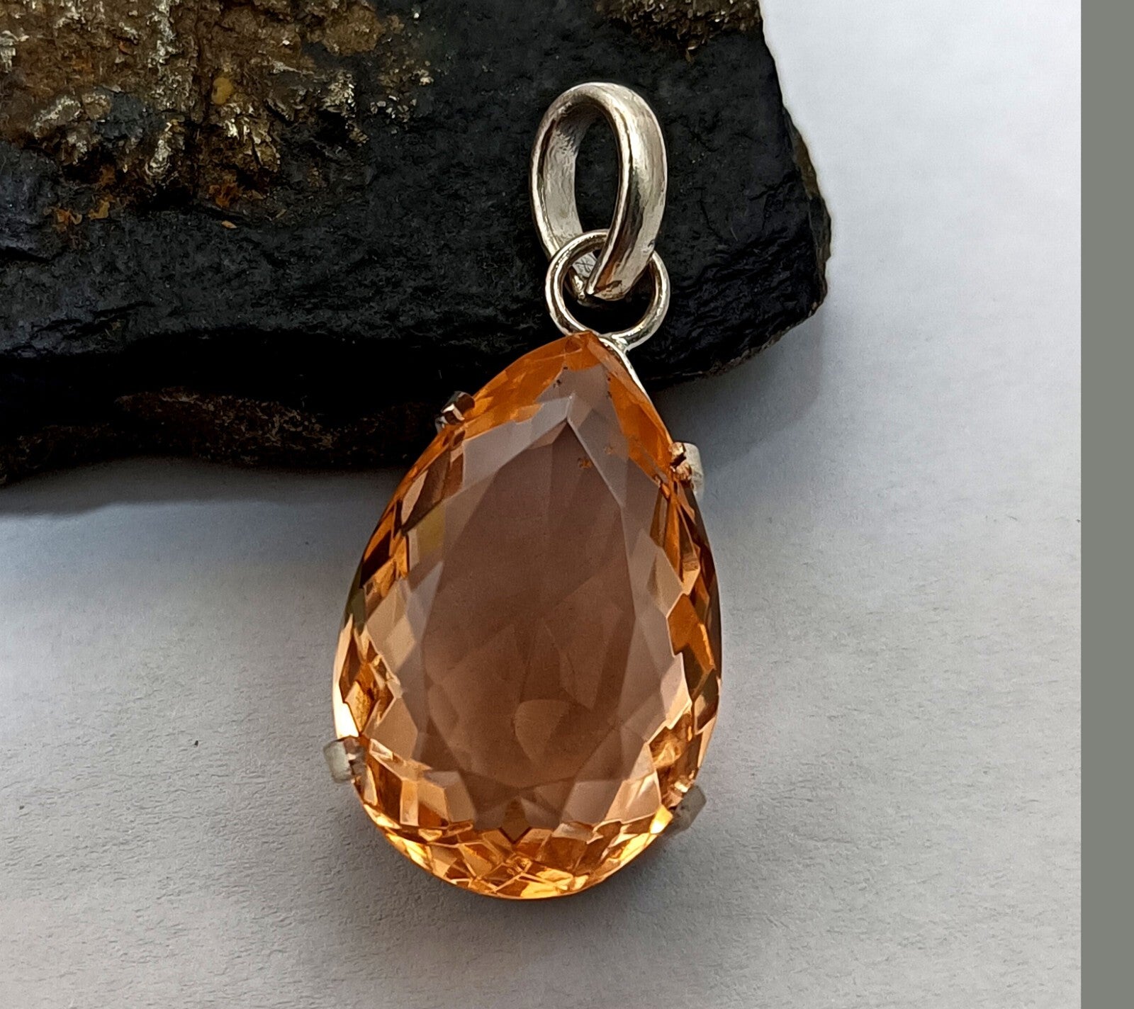 Certified 58.45 Ct Natural Topaz 925 Solid Silver  Pear Cut Pendant Gemstone