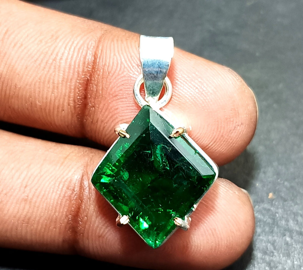 Certified 21.50 Ct Natural Emerald 925 Solid Silver Fancy Cut Pendant Gemstone