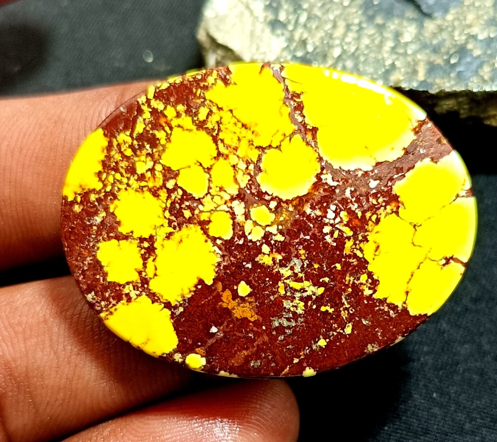 77.10 Ct Natural Arizona Superior Yellow Turquoise Oval cut Certified Gemstone