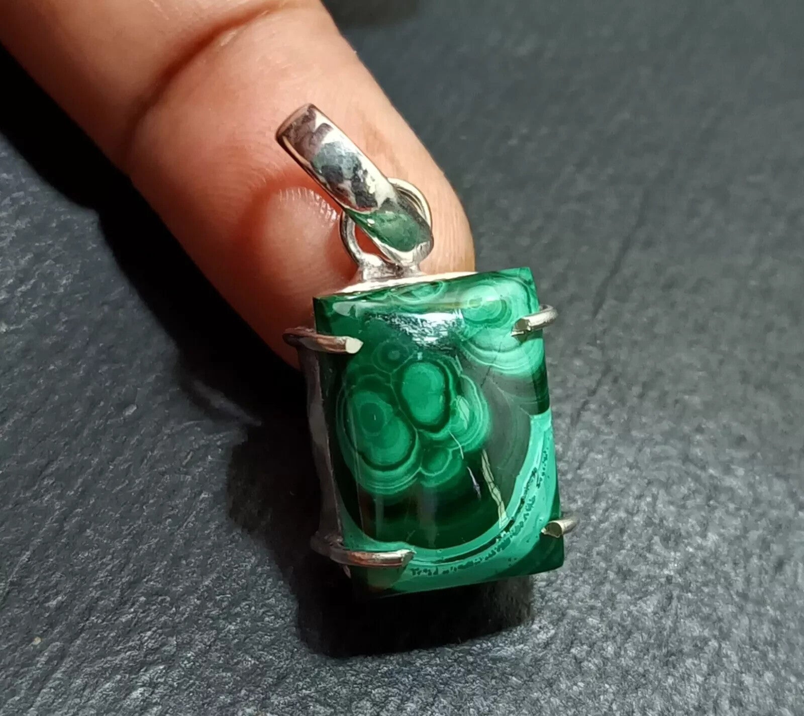 33.10Ct Natural Green Malachite Emerald Pendant In Solid Silver Gems For Jewelry