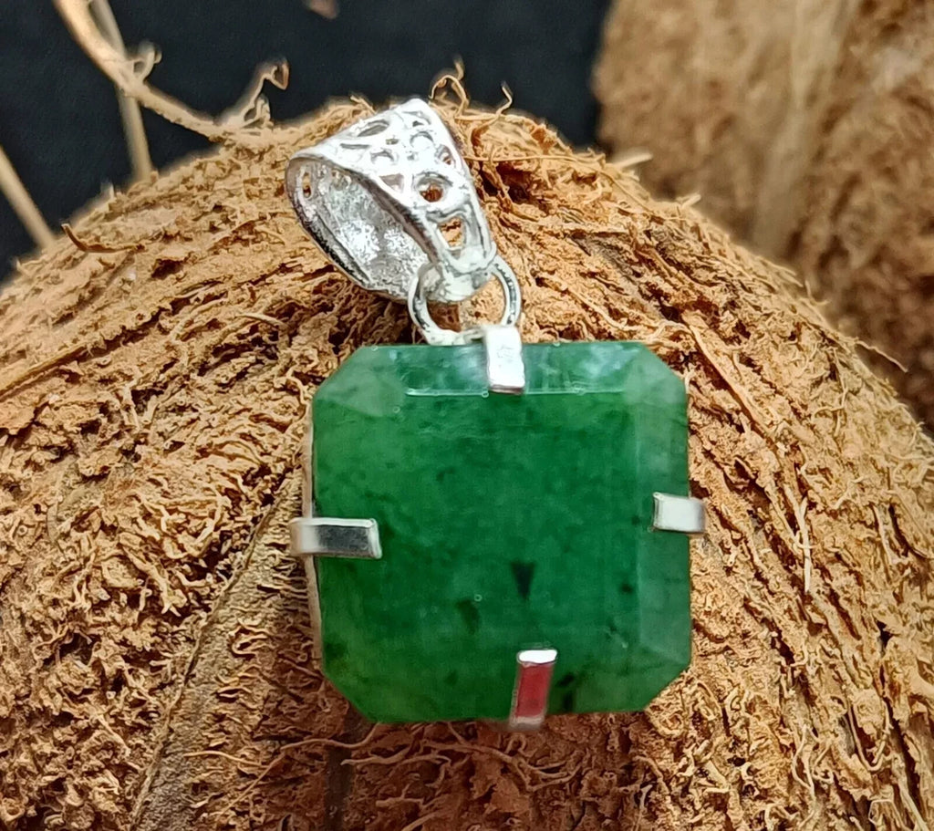 Certified 41.35 Ct Stunning Emerald 925 Solid Silver Asscher CutPendant Gemstone