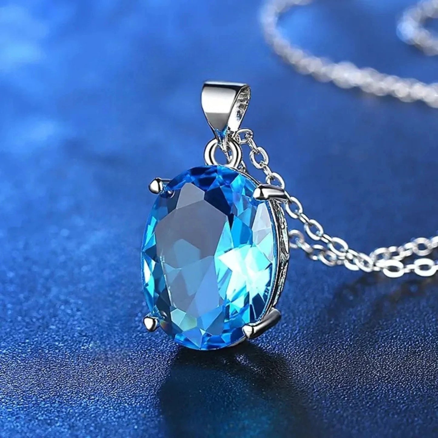 Share Gorgeous Blue Oval Zircon Inlaid Pendant Necklace Neck Chain Jewelry Acces