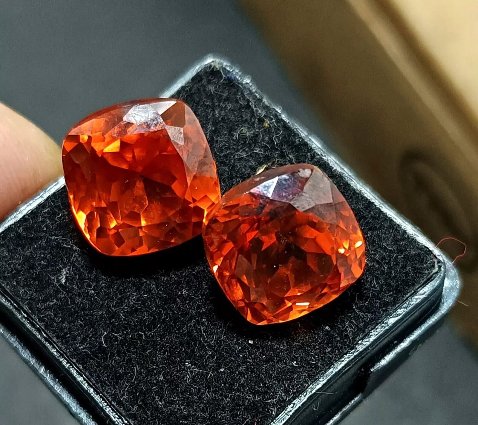 2PCS Natural Montana CUSHIONOrange Sapphire 21.30 Ct Loose GEMSTONE MACHING-PAIR