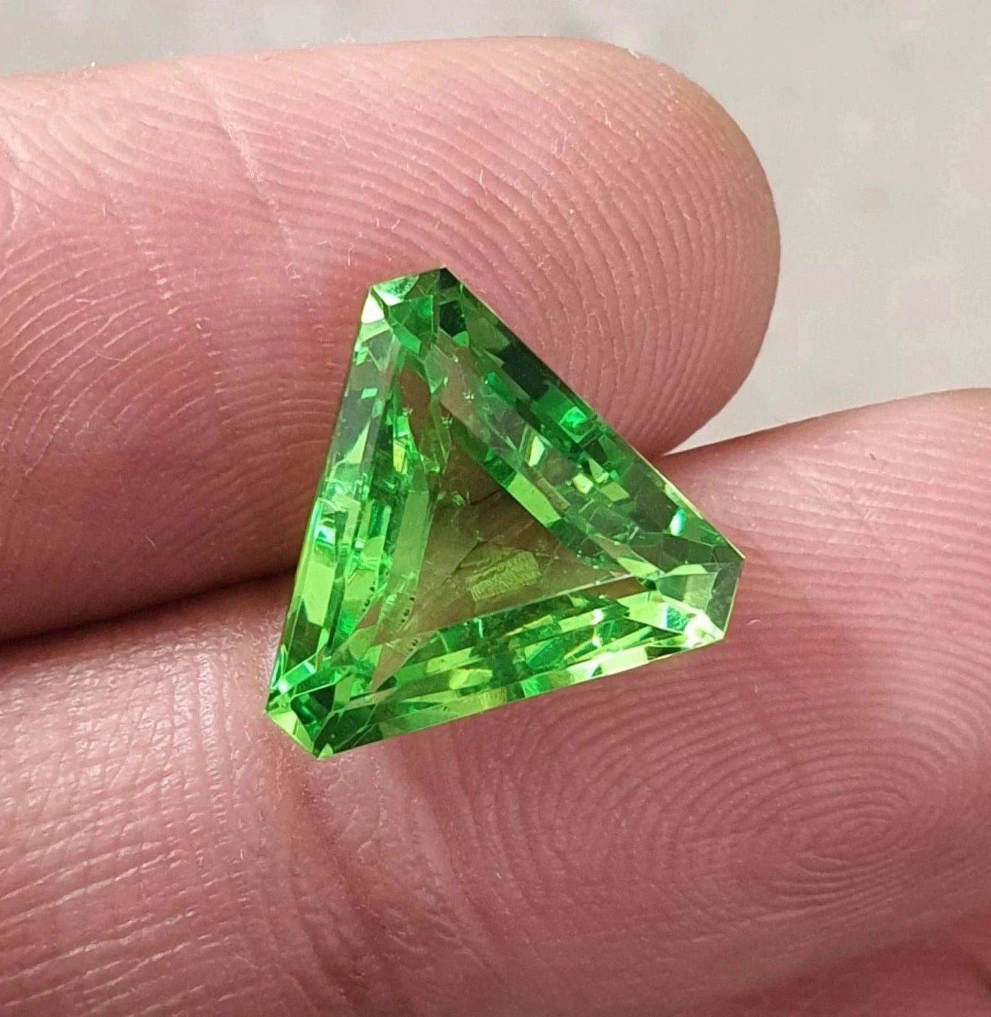 10 Ct Natural Green Peridot Triangle Cut Quality GIE Certified Loose Gemstones