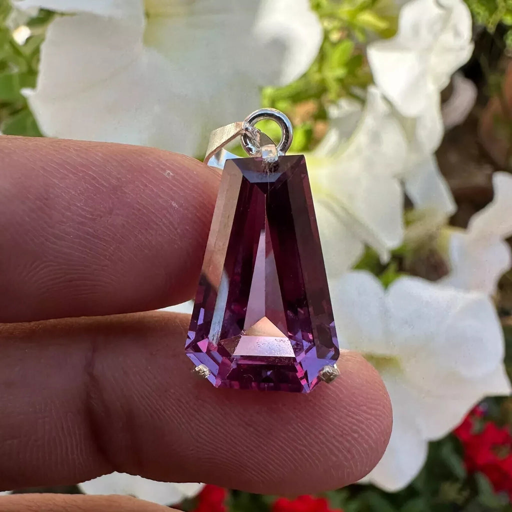 Certified 25 CT Natural Alexandrite Color-Change Gemstone Pendant In 925 Silver
