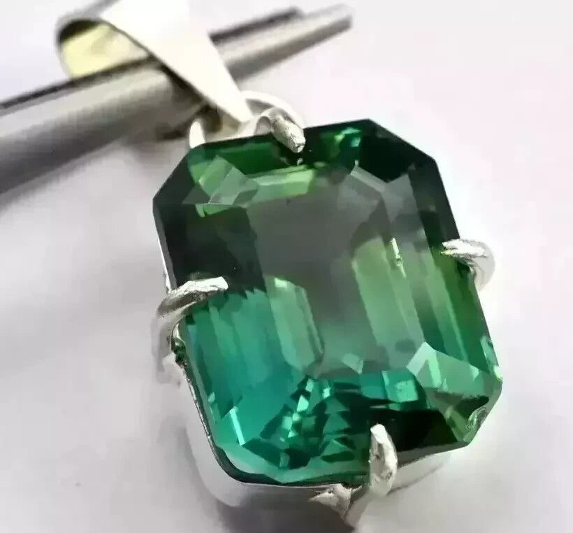 Certified 33.65 Ct Stunning Emerald 925 Solid Silver Emerald CutPendant Gemstone