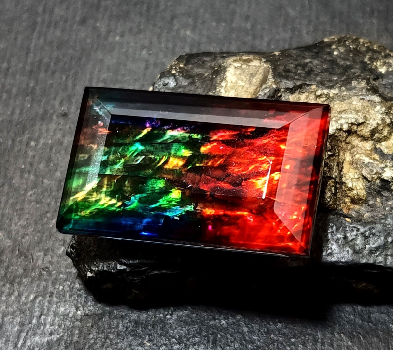 89 Ct Natural Ammolite Opal-Like Organic Doublet CERTIFIED Loose GEMSTONE