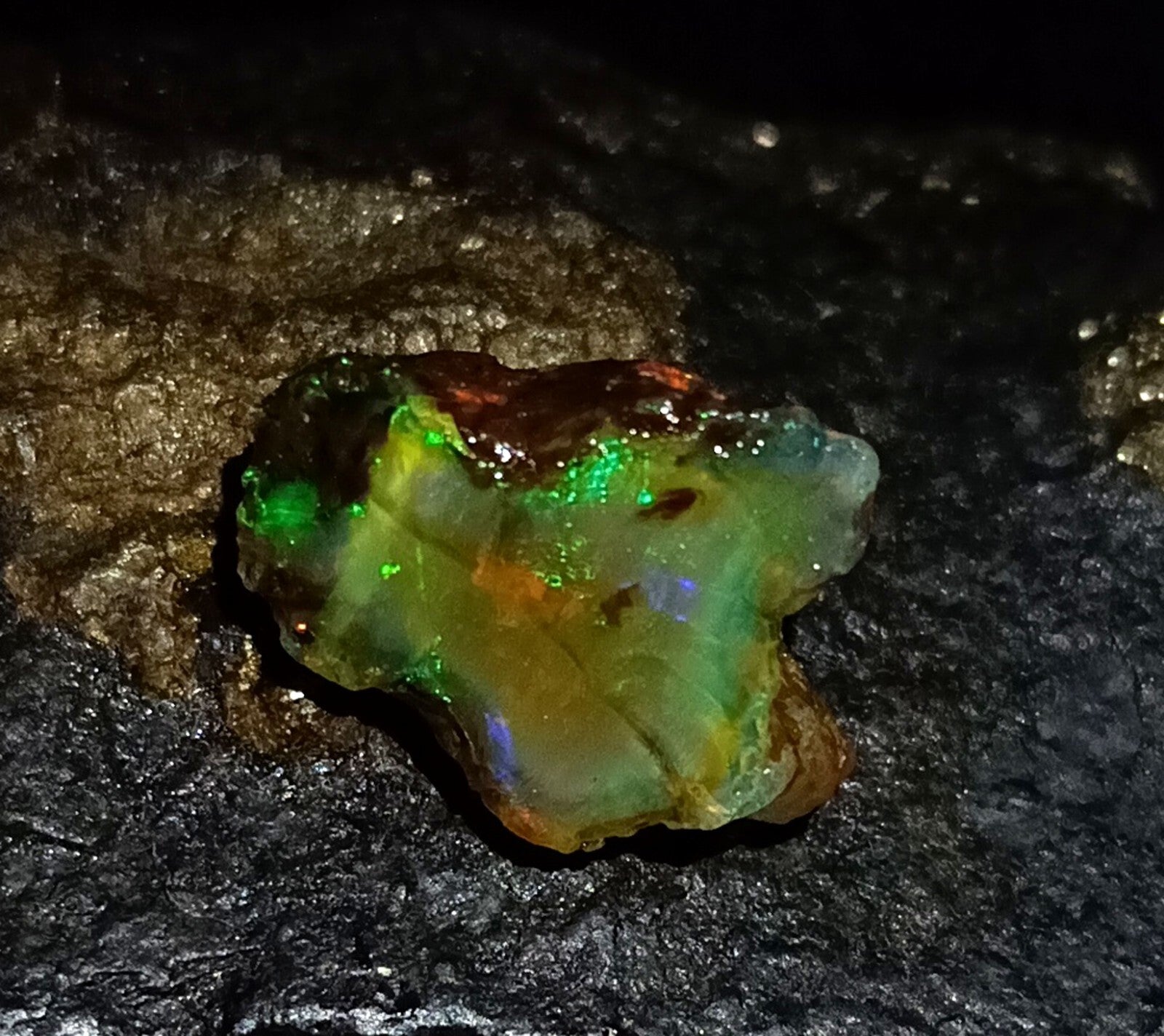 A++Play of Color 11.30 Ct Natural Ethiopian Black Opal Welo Rough LOOSE GEMSTONE