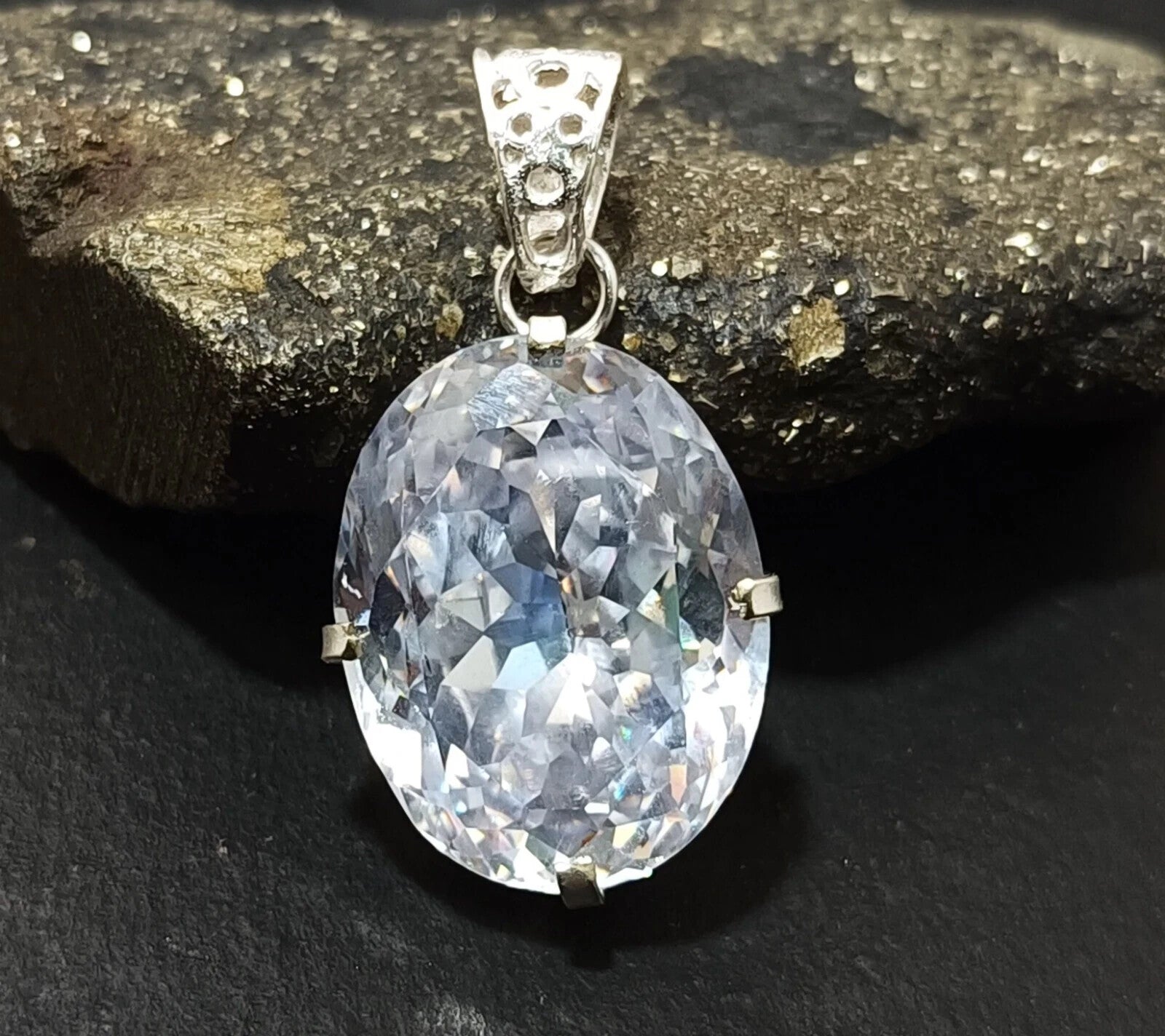 77.95 Ct Natural Brazilian Oval Cut White Zircon Pendant 925 Silver Gemstone