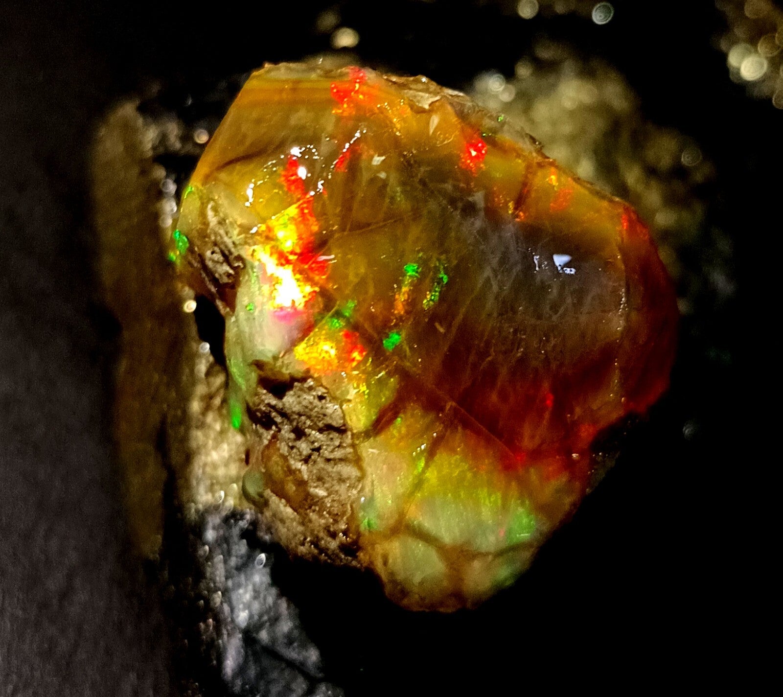 A++Play of Color 89.60 Ct Natural Ethiopian Black Opal Welo Rough LOOSE GEMSTONE