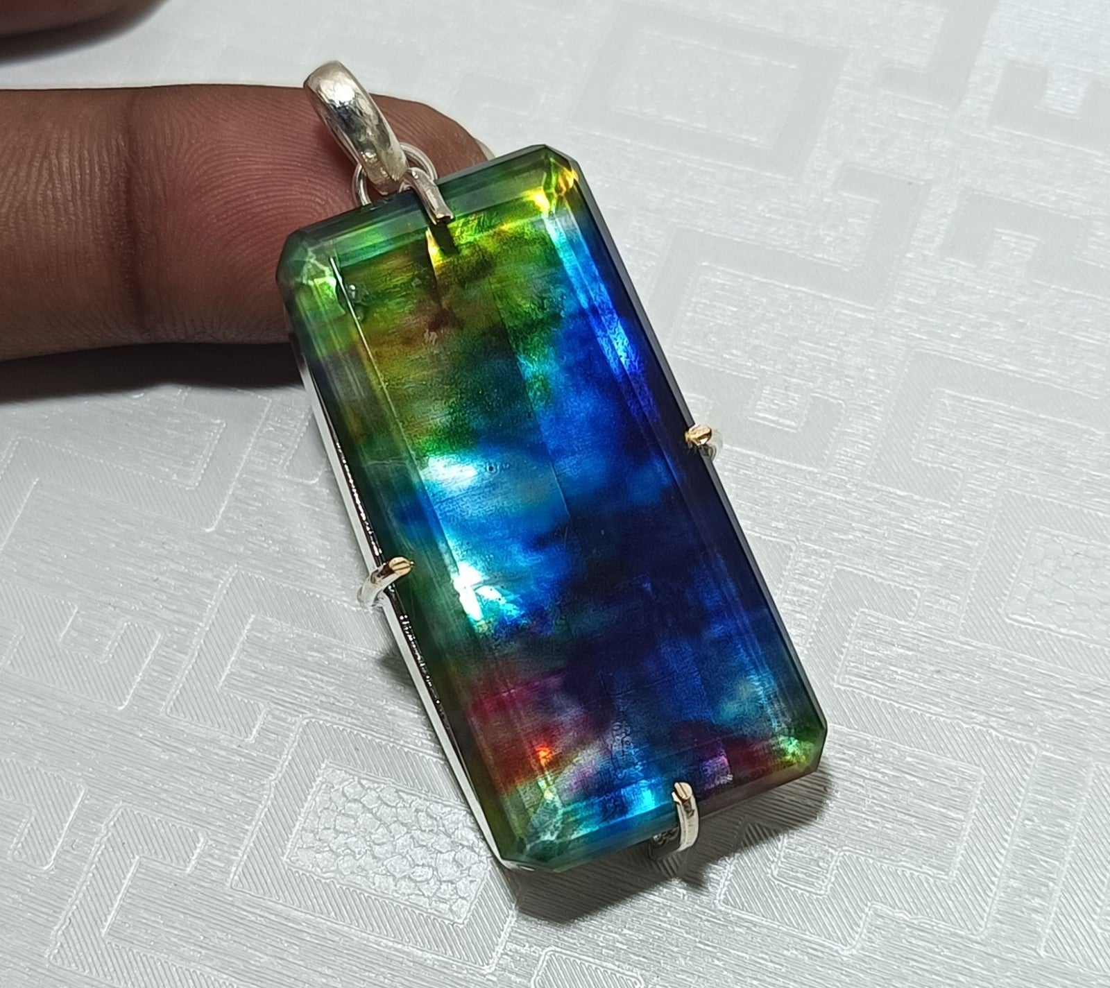 Certified 92.15Ct Natural Ammolite 925 Silver Emerald Cut Pendant Loose Gemstone