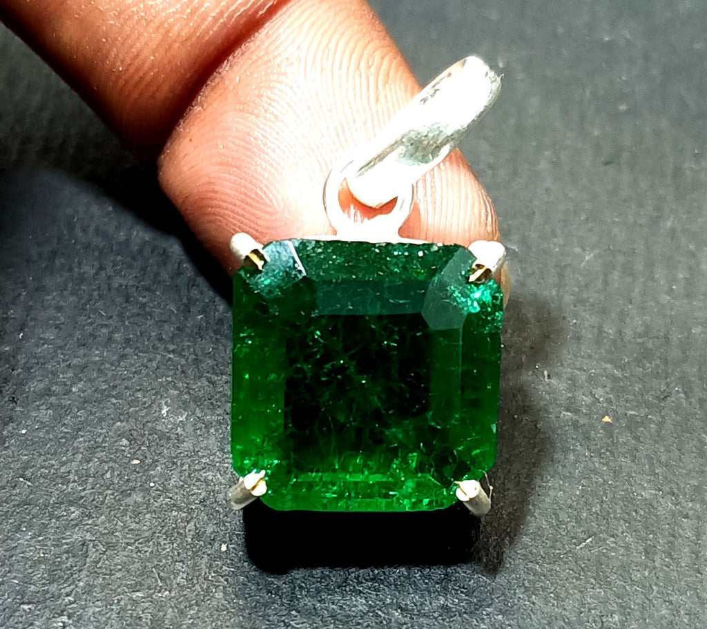 Certified 28.40 Ct Stunning Emerald Solid Silver Asscher Cut Pendant Gemstone