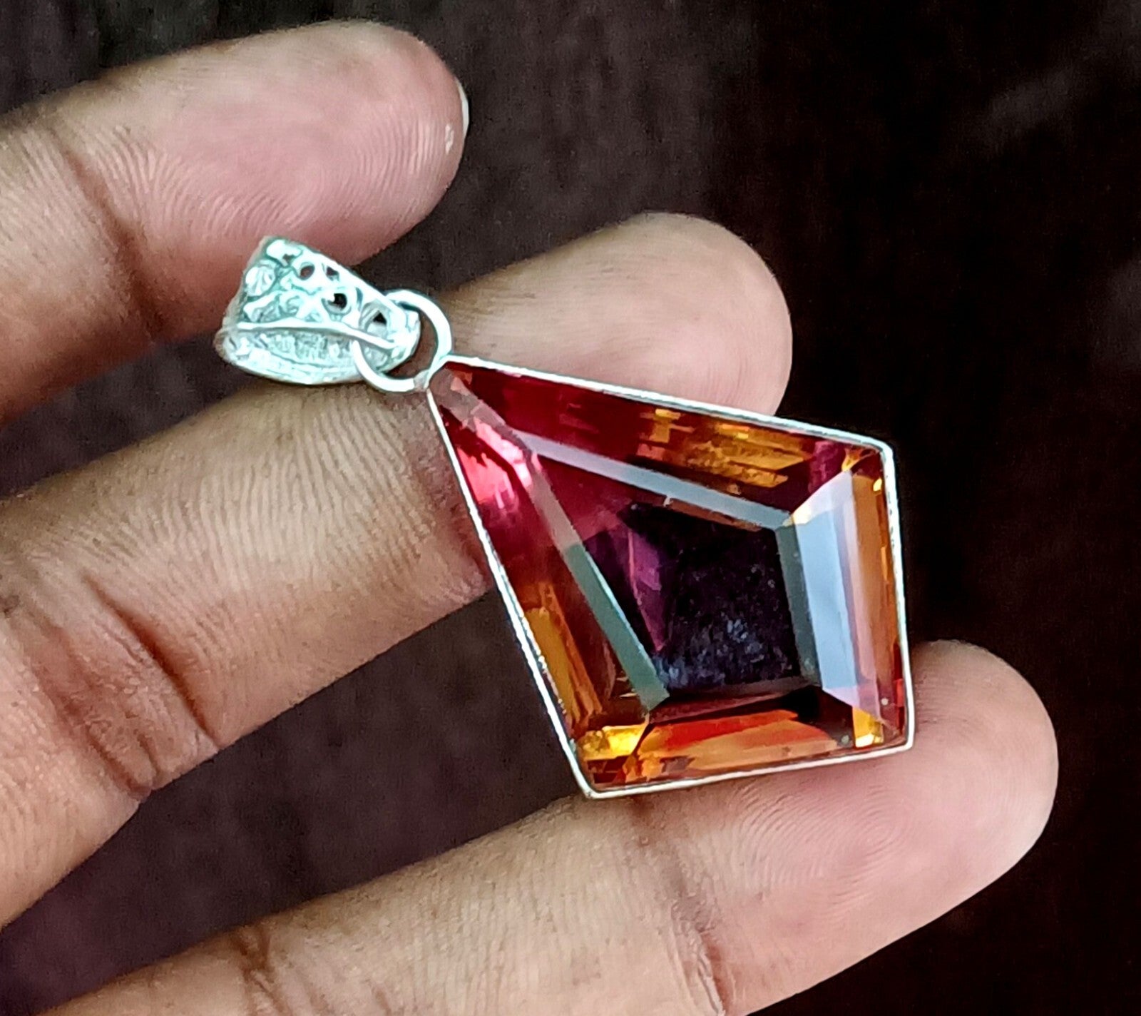 86.95 Ct Natural 7 Color Zultanite Pendant 925 Silver Loose Certified Gemstone