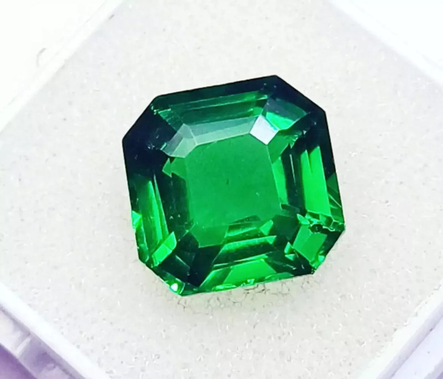 Untreated EGL Certified Flawless 9.85 Ct Natural Emerald Colombia Loose Gemstone