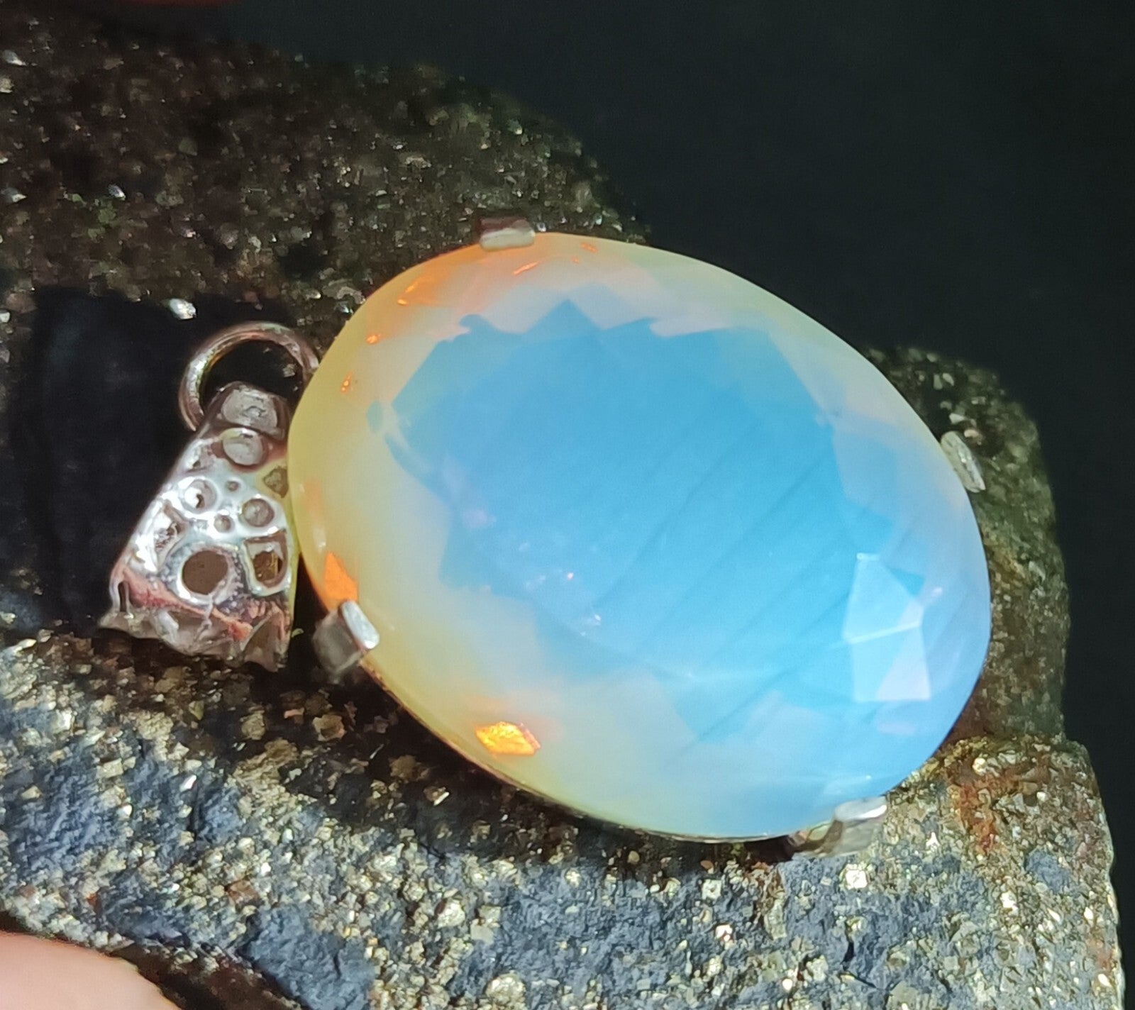 EGL Certified 68.30 Ct Natural Opal 925 Solid Silver Pendant Loose Gemstone