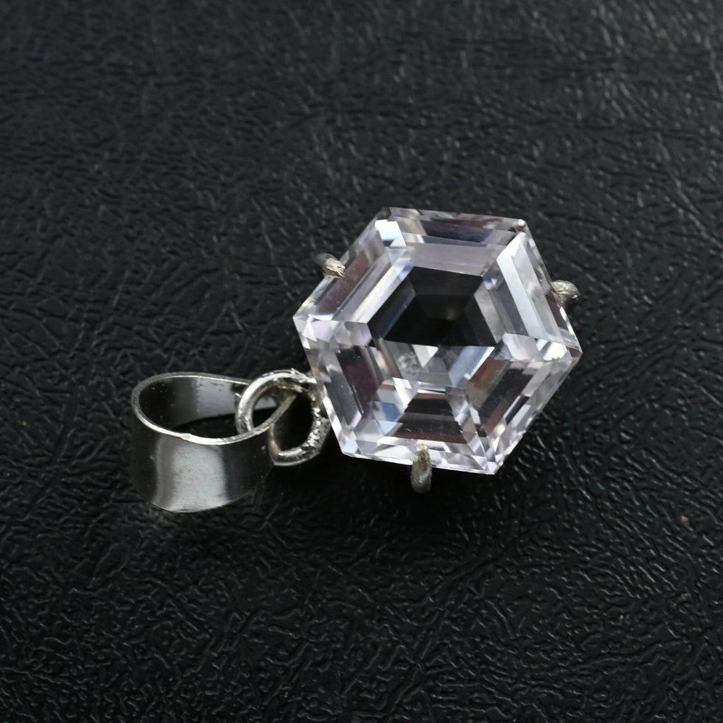 A++ Natural 28 Ct Certified White Sapphire Gemstone 925 Silver solitair Pendant