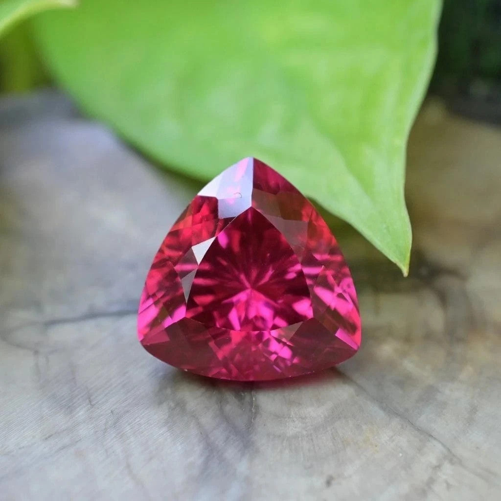 Natural Flawless Ceylon Pink Sapphire 15.75 Ct Trillion Certified Loose Gemstone