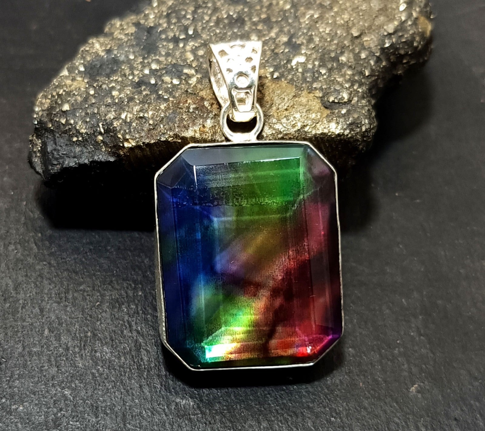 EGL Certified 59.20 Ct Natural Ammolite 925 Solid Silver Pendant Loose Gemstone