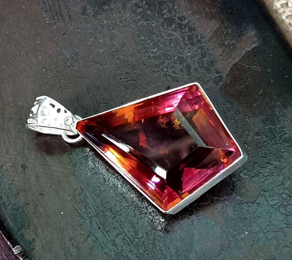 86.95 Ct Natural 7 Color Zultanite Pendant 925 Silver Loose Certified Gemstone