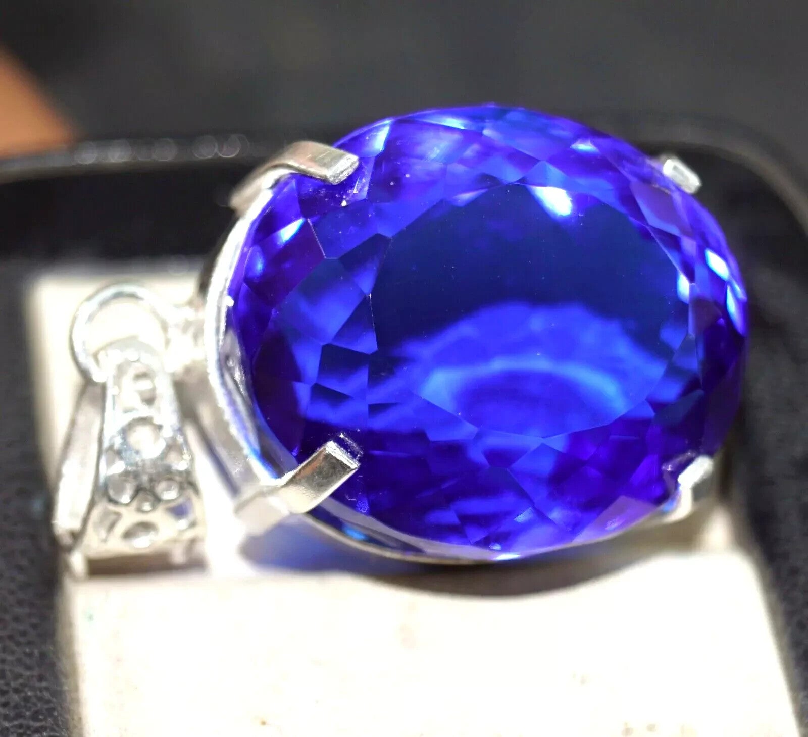 Certified Natural Topaz 925 Solid Silver Pendant 147.05 Ct Oval Loose Gemstone