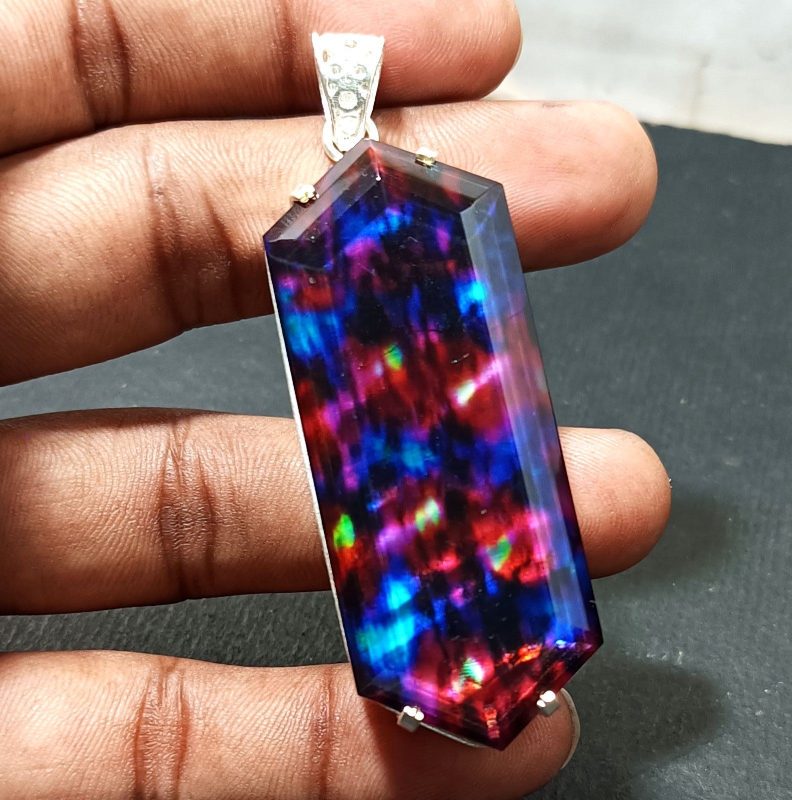 Certified Fancy Cut 110.75 Ct Natural Ammolite  Solid Silver Pendant Gemstone