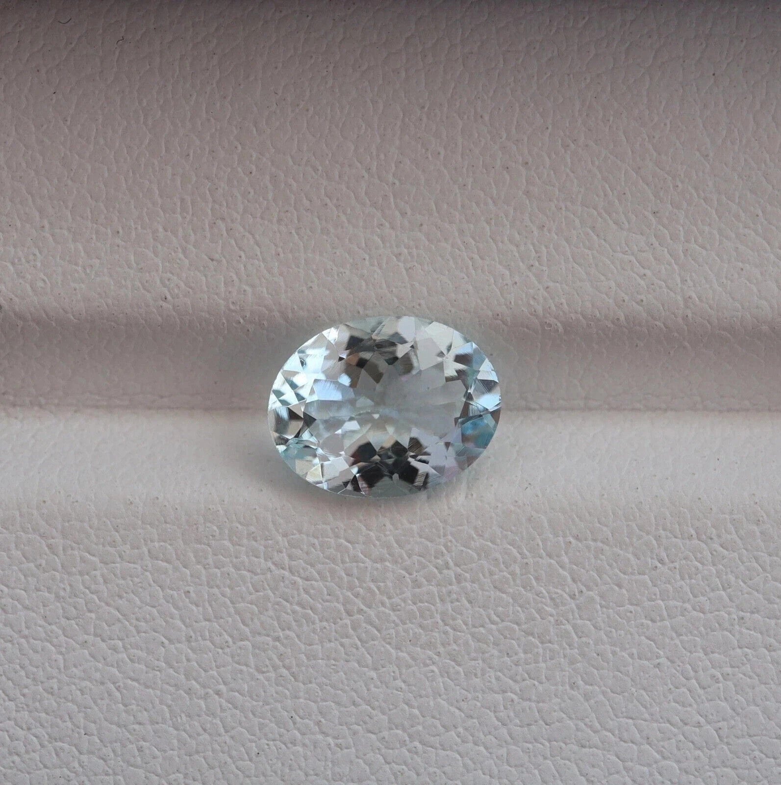 A+ Natural Ocean Blue Aquamarine GIE Certified Oval Cut GEMSTONE 8 Ct