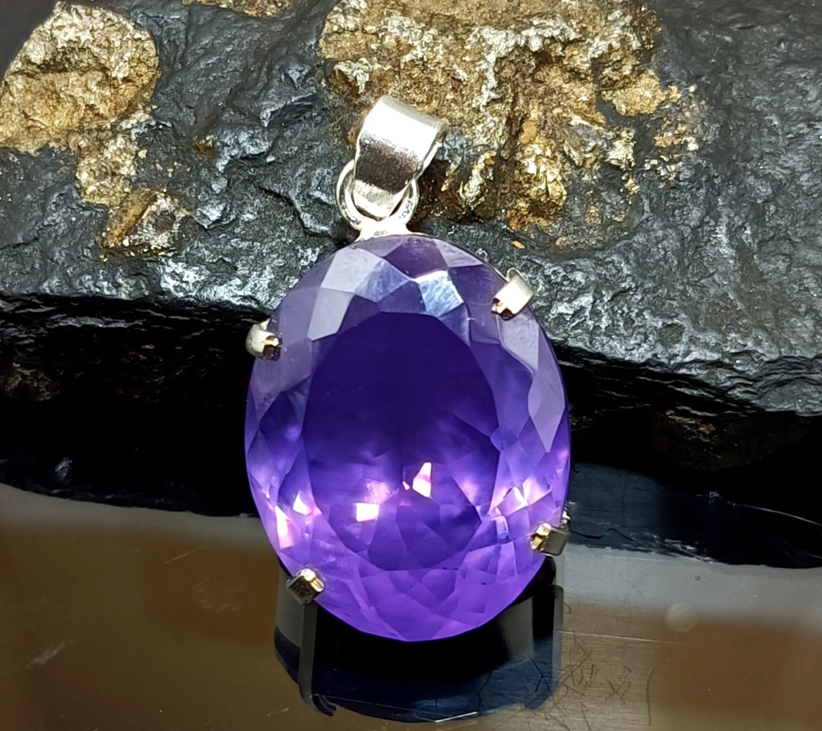 94.75 Ct Natural Brazilian Oval Cut Purple Zircon Pendant 925 Silver Gemstone