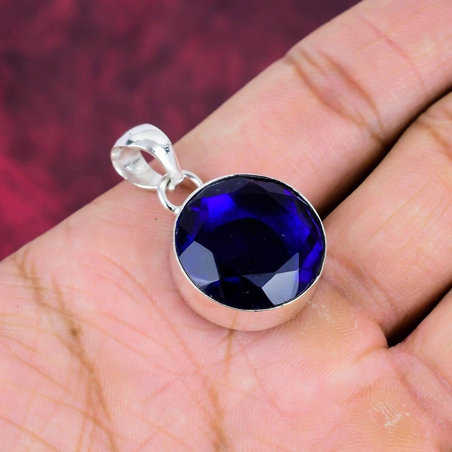 rCertified 35.75 CT Natural Blue Sapphire Loose Gemstone Pendant In 925 Silver