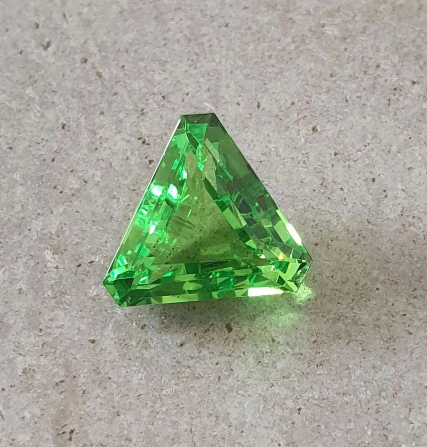 10 Ct Natural Green Peridot Triangle Cut Quality GIE Certified Loose Gemstones