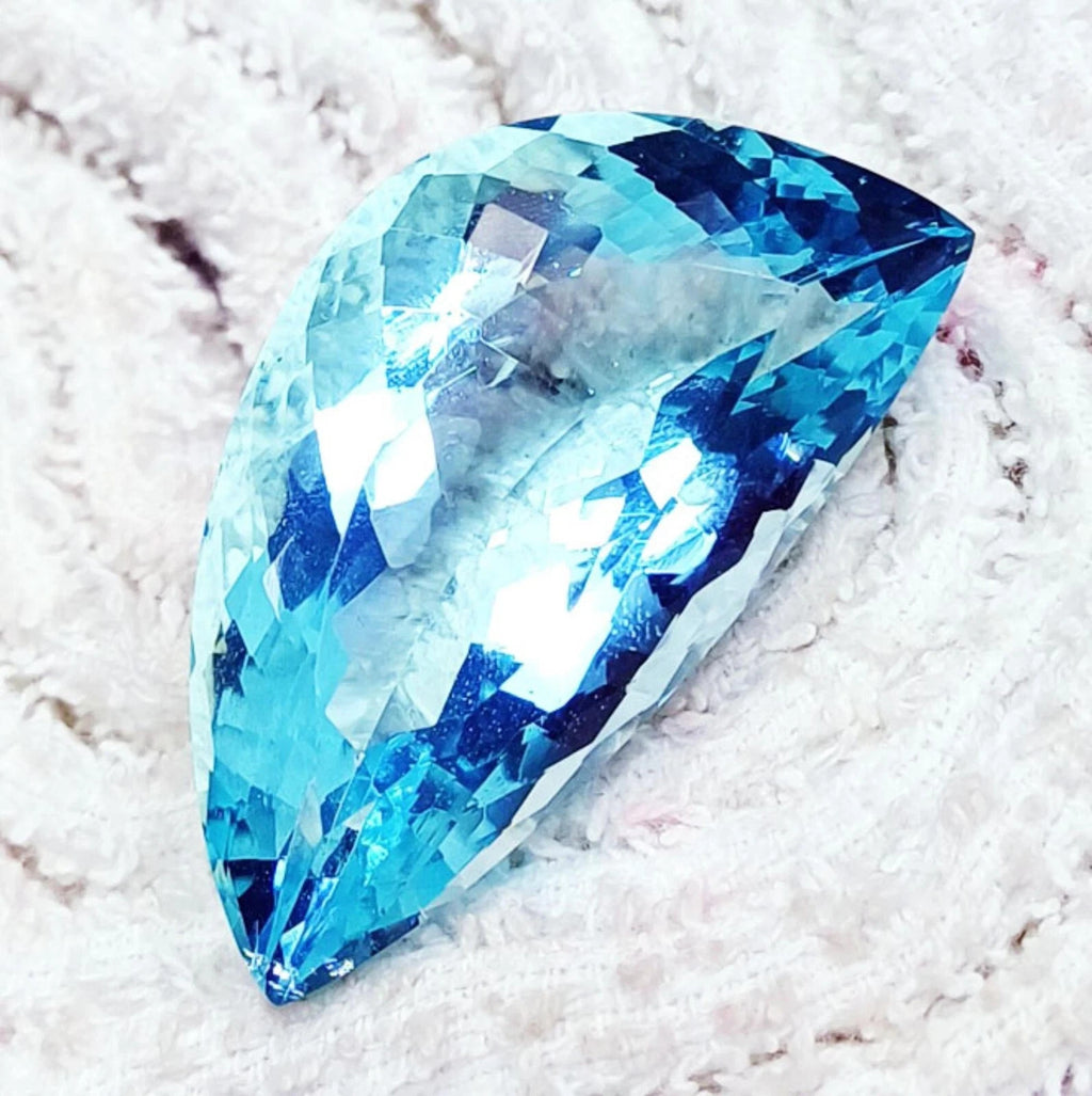 A++ Quality Aqua Topaz Fancy cut  72.10 Ct Certified Loose Gemstone