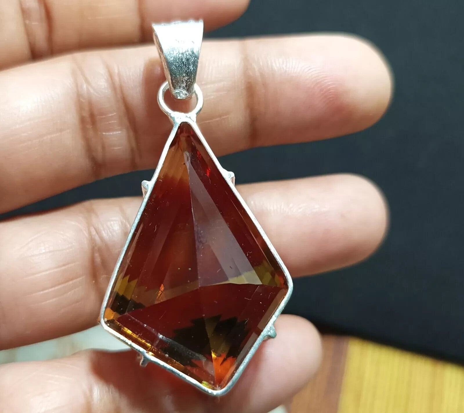 98.05 Ct Natural 7 Color Zultanite Pendant 925 Silver Loose Certified Gemstone