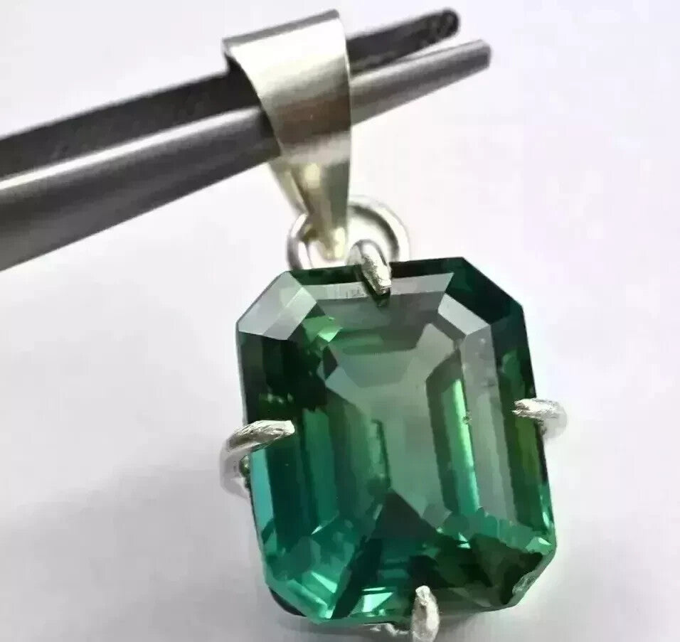 Certified 33.65 Ct Stunning Emerald 925 Solid Silver Emerald CutPendant Gemstone