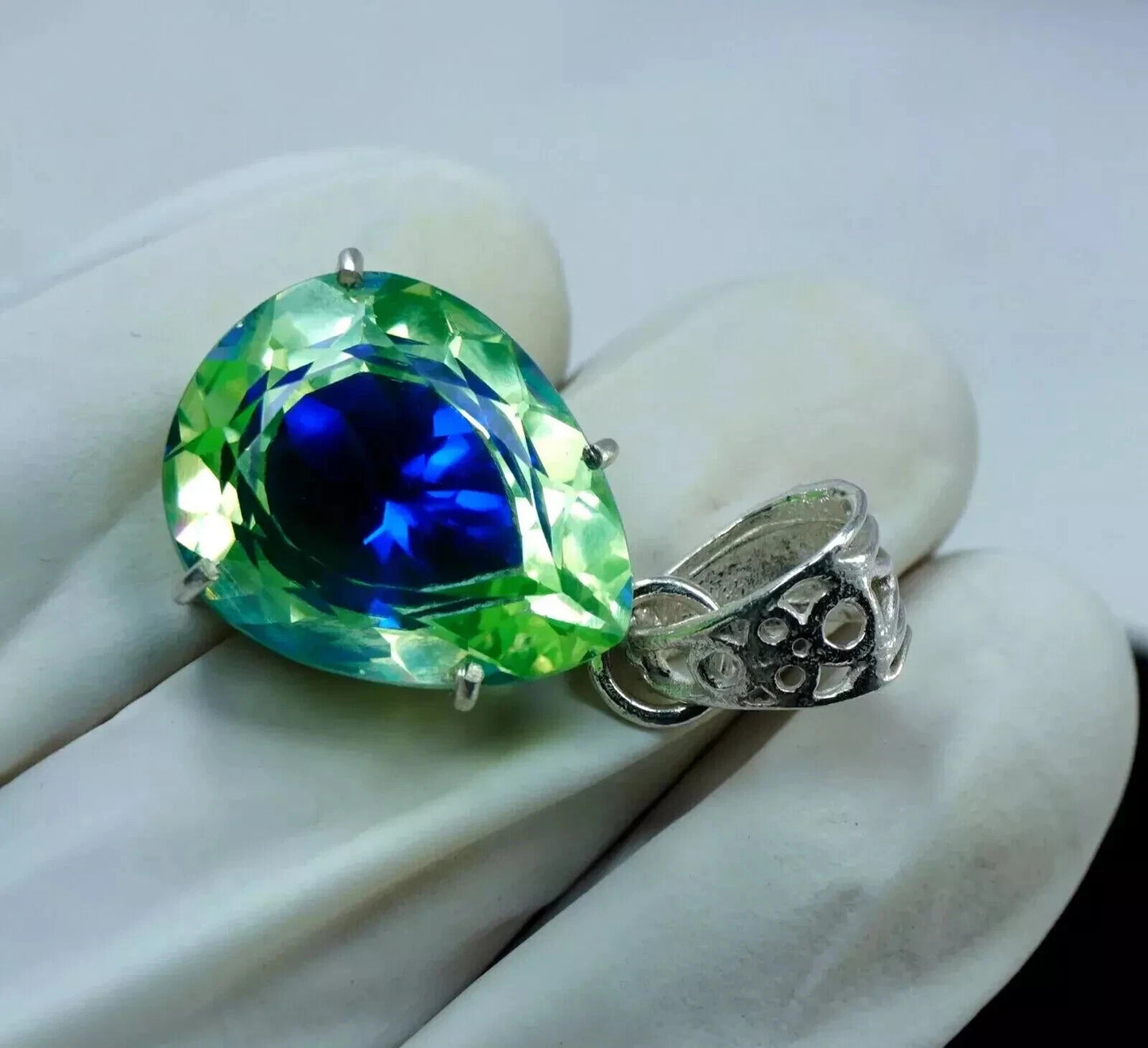 Natural Pitambari Sapphire Certified 30.0 Ct+ Loose Gem 925 Solid Silver Pendant