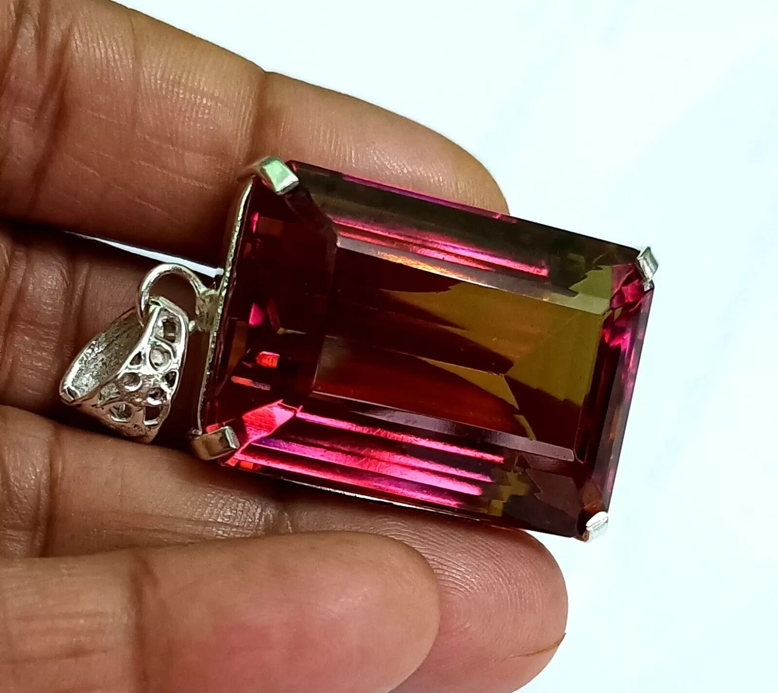 Certified 121.50 Ct+ Natural Zultanite 7 Color Pendant 925 Silver Loose Gemstone