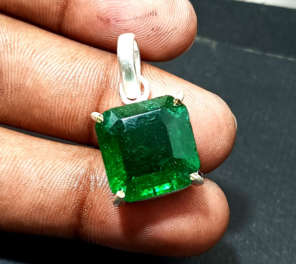 Certified 28.40 Ct Stunning Emerald Solid Silver Asscher Cut Pendant Gemstone