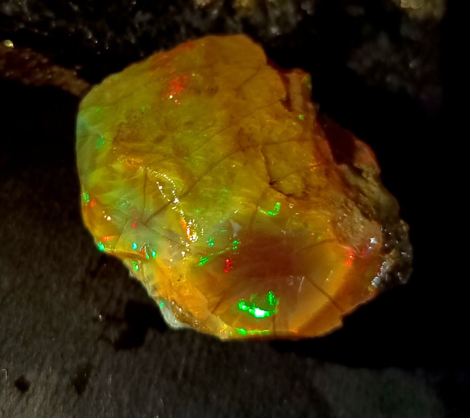 A++Play of Color 114.75Ct Natural Ethiopian Black Opal Welo Rough LOOSE GEMSTONE