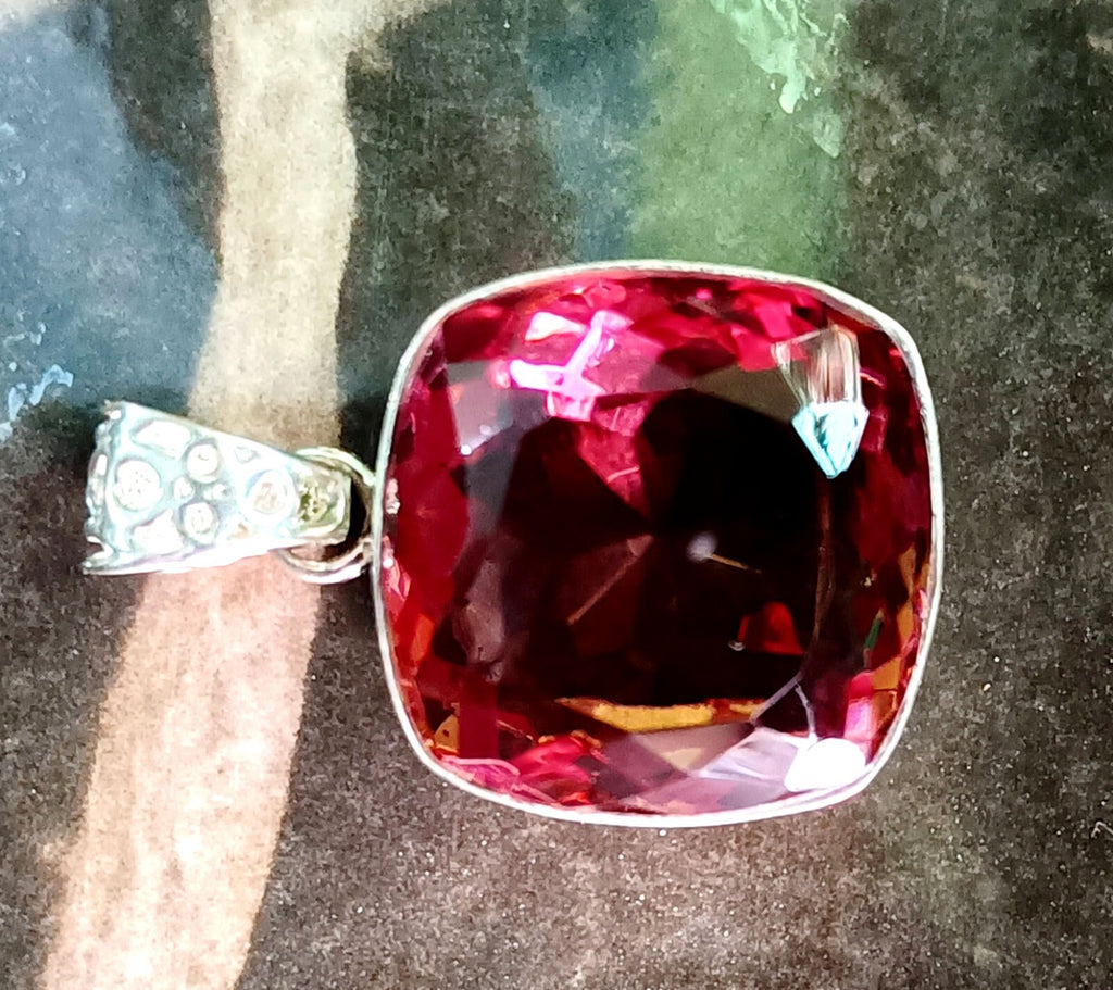 62.30 Ct Natural Zultanite 7 Color Pendant 925 Silver Loose Certified Gemstone