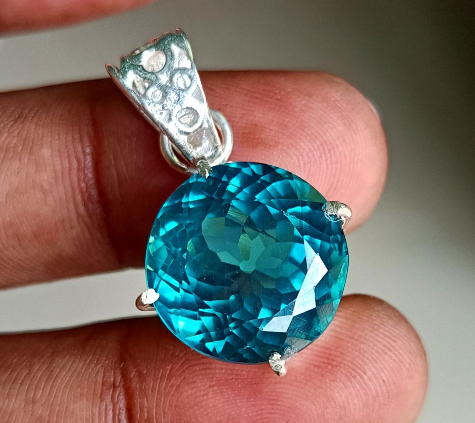 c7a02f83-fb14-4acd-b389-9960cac2ec83