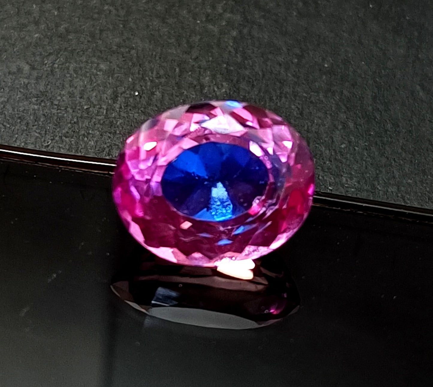 17.5 Ct A++ NATURAL Ceylon PITAMBARI Sapphire Bi-Color Certified Oval GEMSTONE