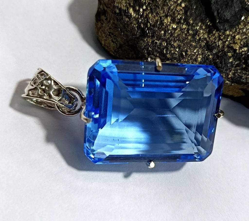 a2ff9ad8-8981-4f7b-9640-948c32a39532