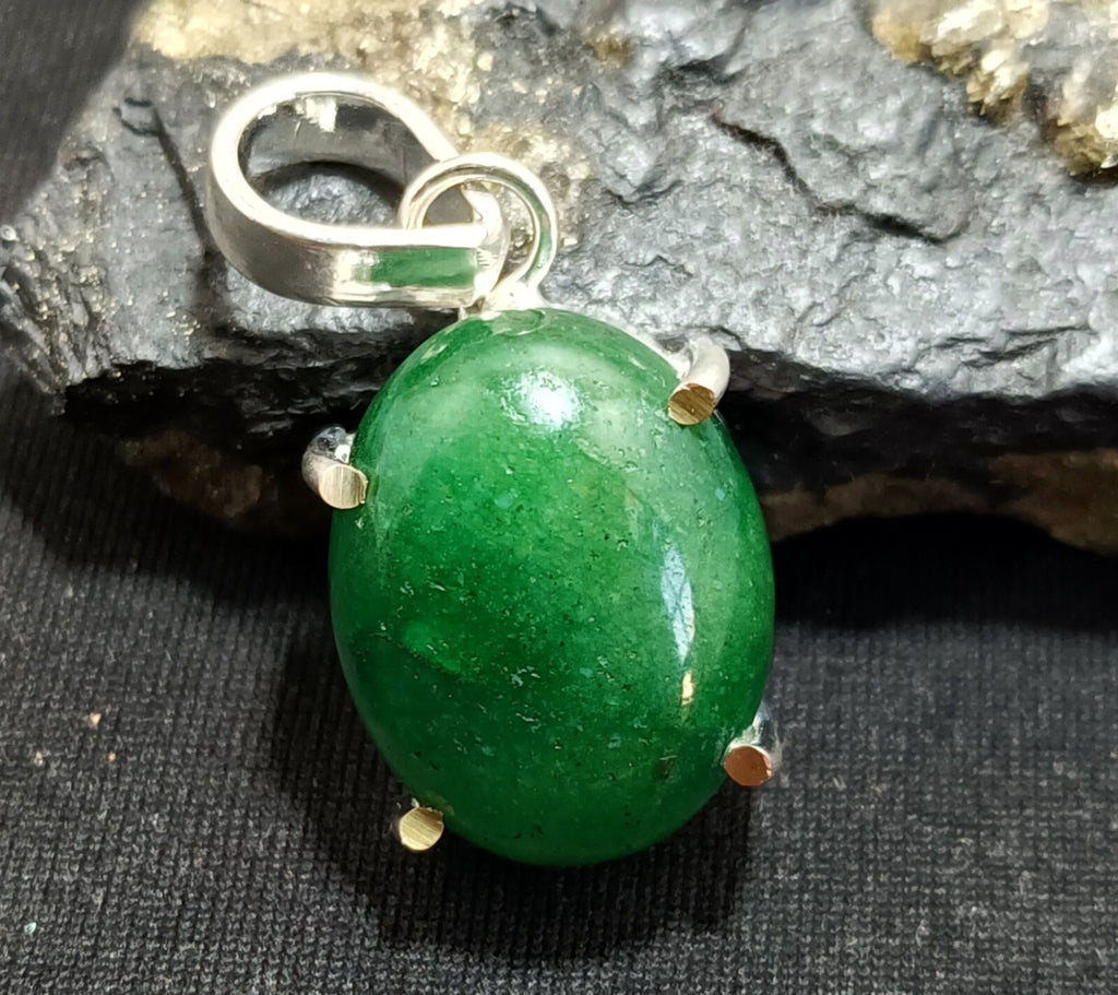 Certified 30.30 Ct Stunning Emerald Solid Silver Oval Cabochon Pendant Gemstone