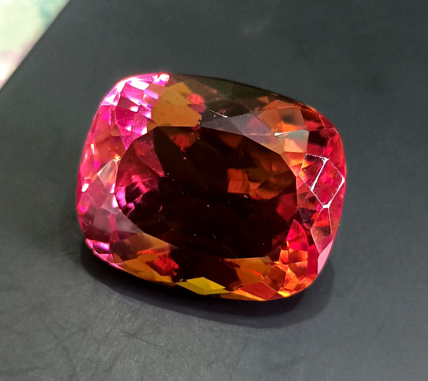 NATURAL Zultanite (7 Color-Change) Loose Certified GEMSTONE Cushion Cut 92.85 Ct