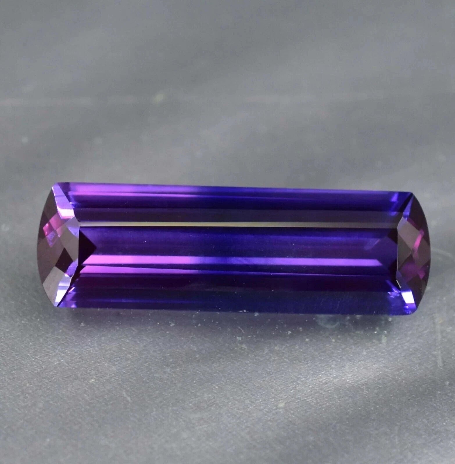 20.35 Ct Natural EGL Certified Bi-Color Alexandrite Fancy Cut Loose Gemstone