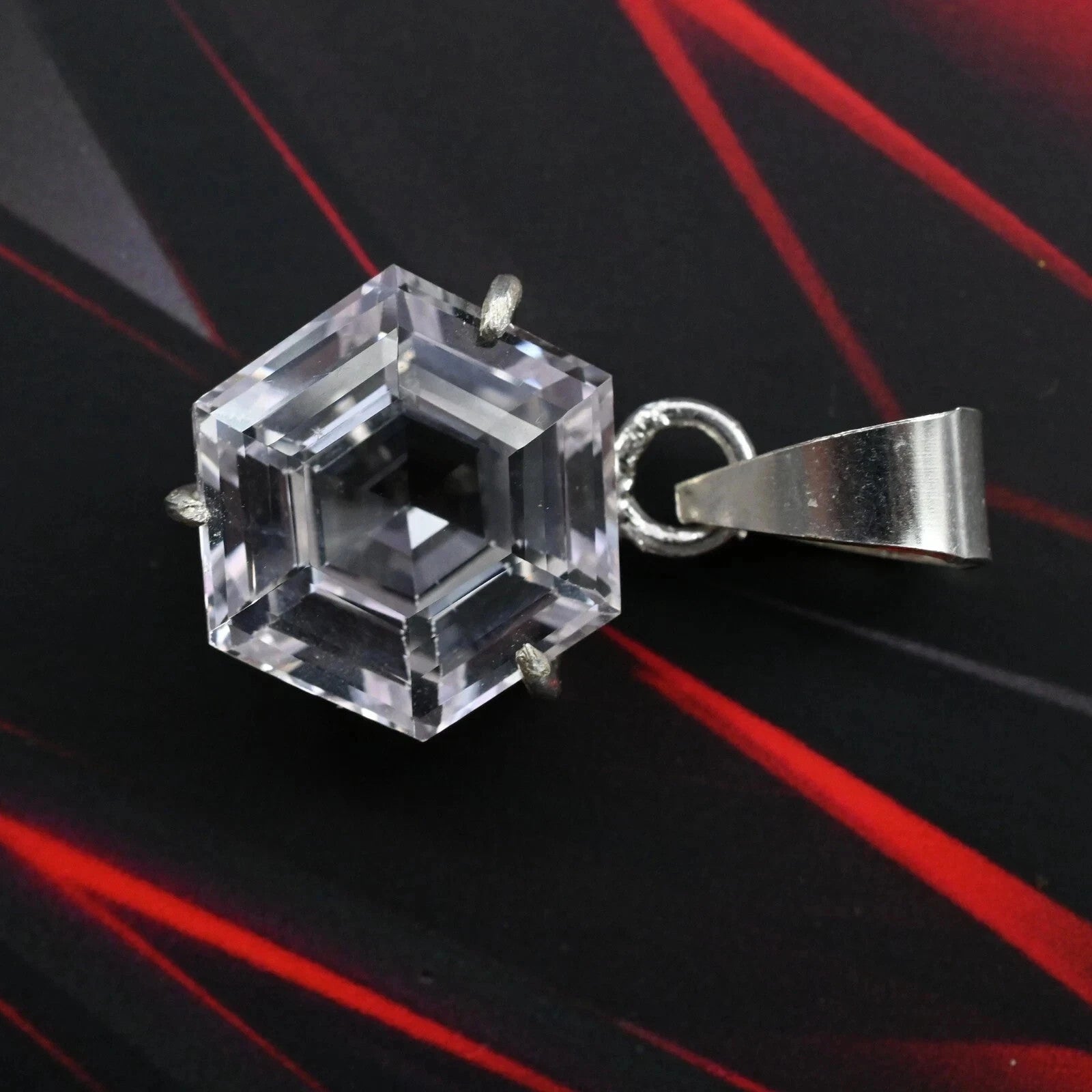 A++ Natural 28 Ct Certified White Sapphire Gemstone 925 Silver solitair Pendant