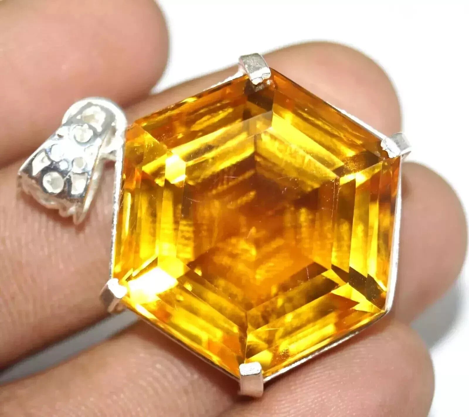 75 Ct Certified Natural Hexagon Topaz 925 Solid Silver Pendant Loose Gemstone